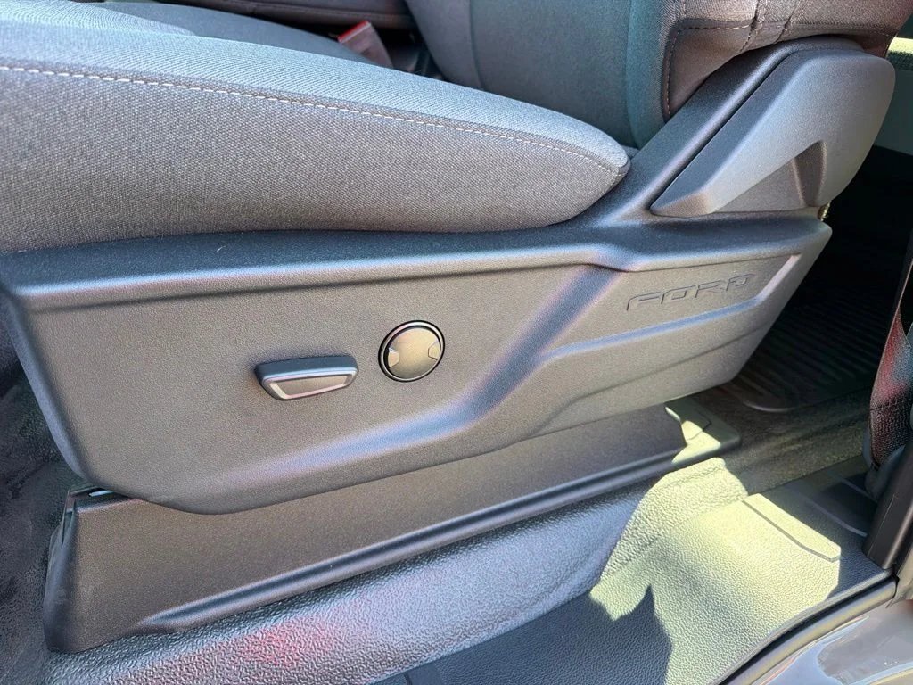 2026 Ford F-350 Super Duty XLT - Photo 14