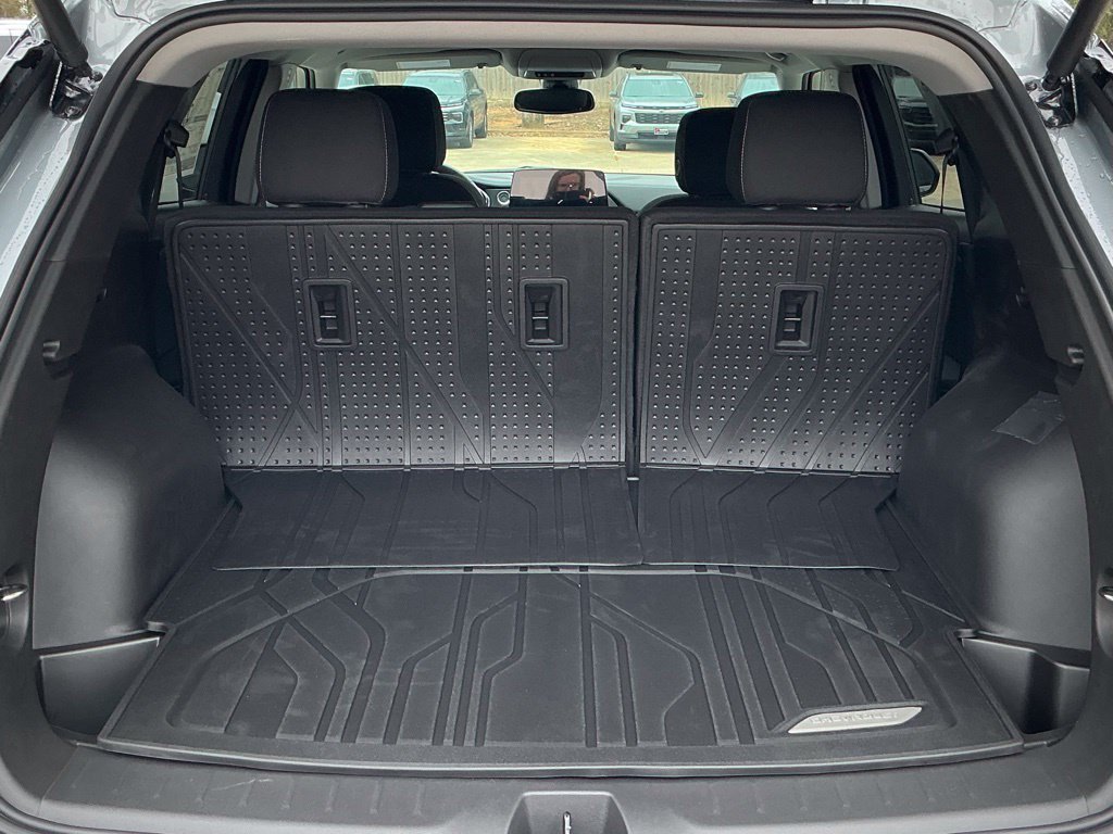New 2026 Sterling Gray Metallic Chevrolet 2LT image 6