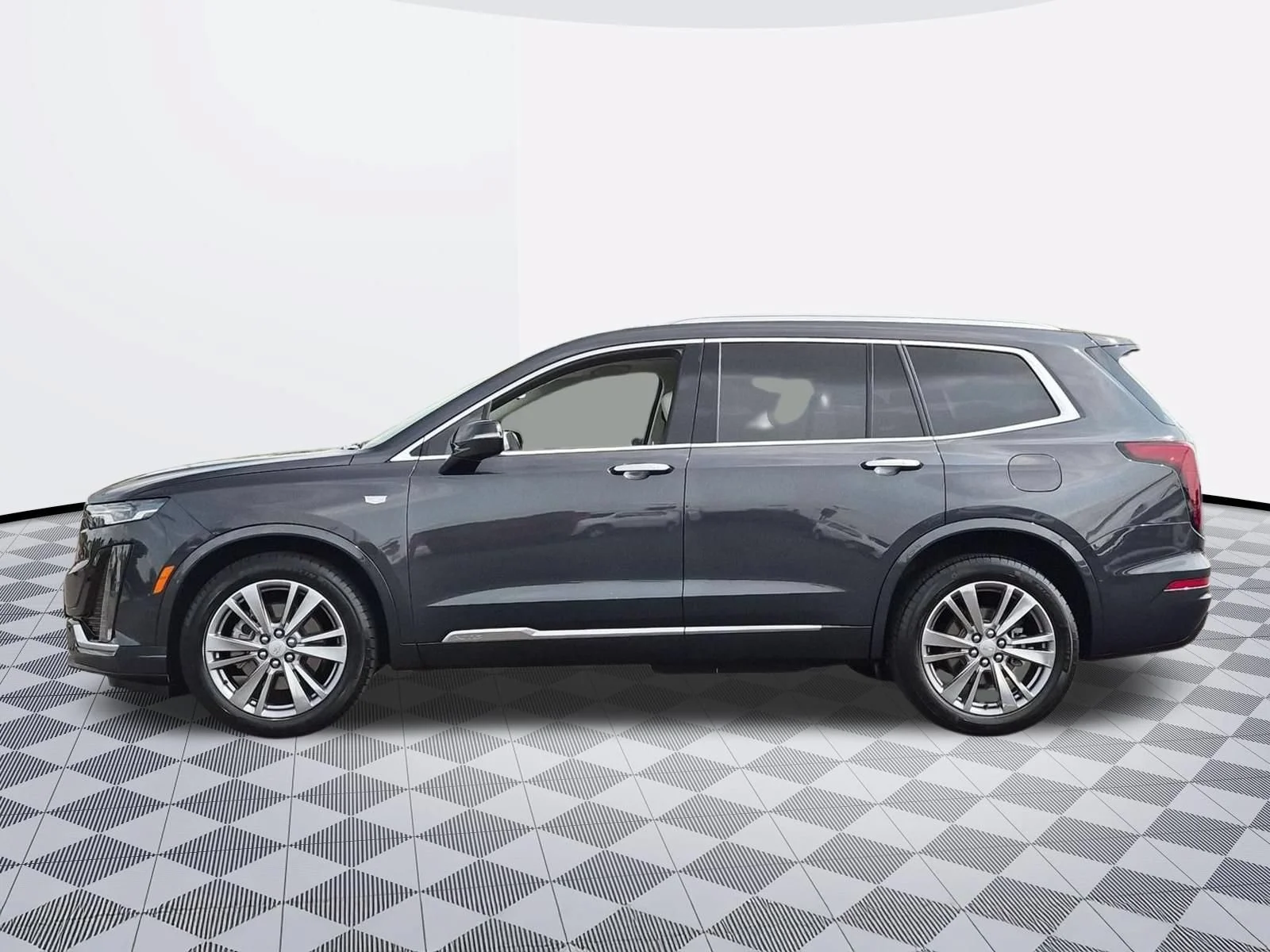 Used 2023 Wilder Metallic Cadillac AWD Premium Luxury image 4