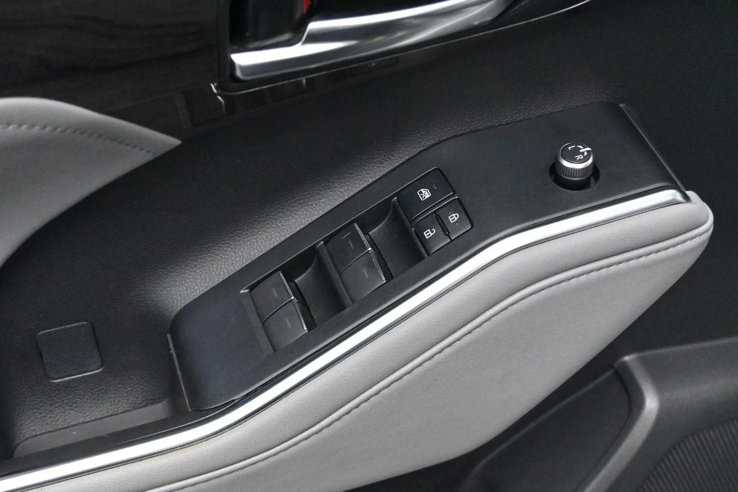 Used 2021 Magnetic Gray Metallic Toyota Limited image 11