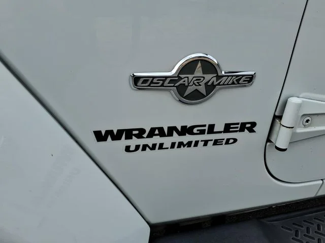 Used 2015 White Jeep Unlimited Sport image 6