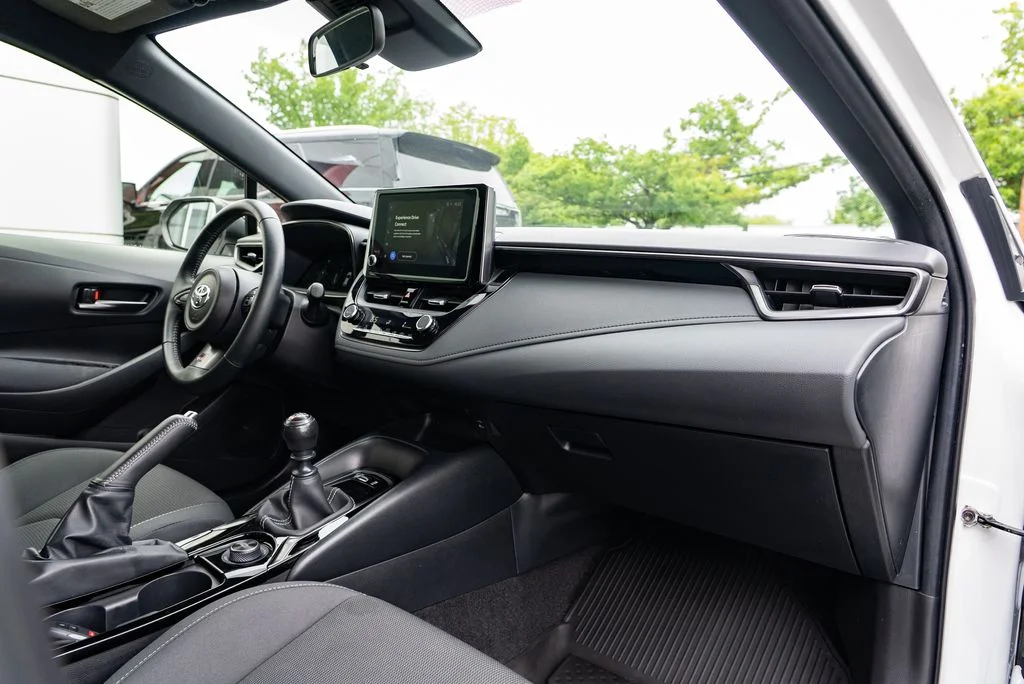 Used 2023 White Toyota Core image 27