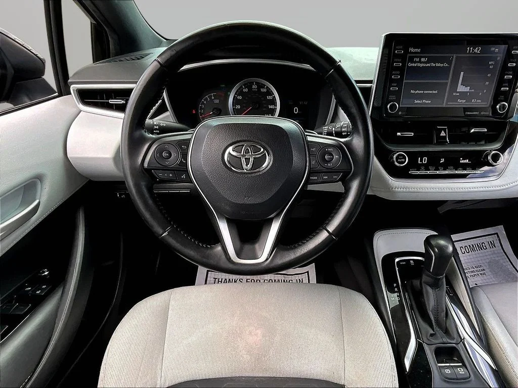 Used 2019 Midnight Black Metallic Toyota SE image 9