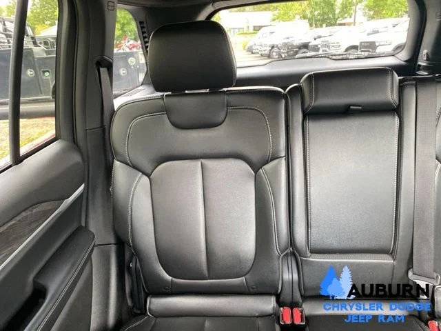 Used 2024 White Jeep 4xe image 21