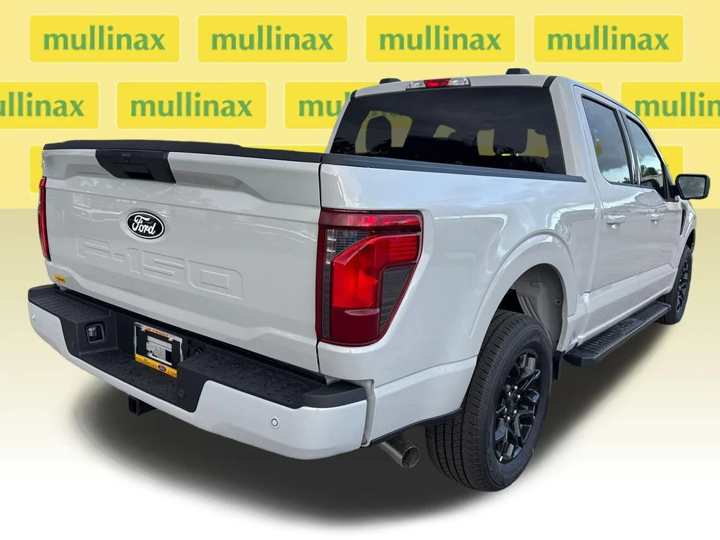 New 2026 White Ford XLT image 14