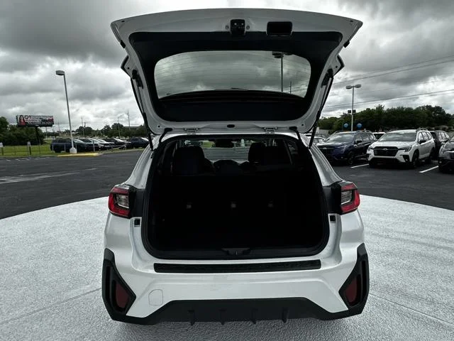 New 2026 CRYSTAL WHITE PEARL Subaru Base image 9