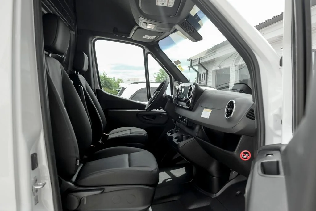 New 2026 Arctic White Mercedes-Benz  image 18