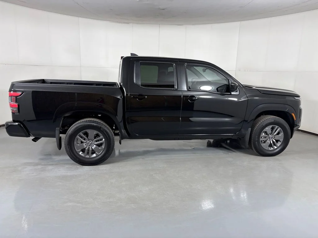 New 2026 Super Black Nissan Crew Cab SV image 9