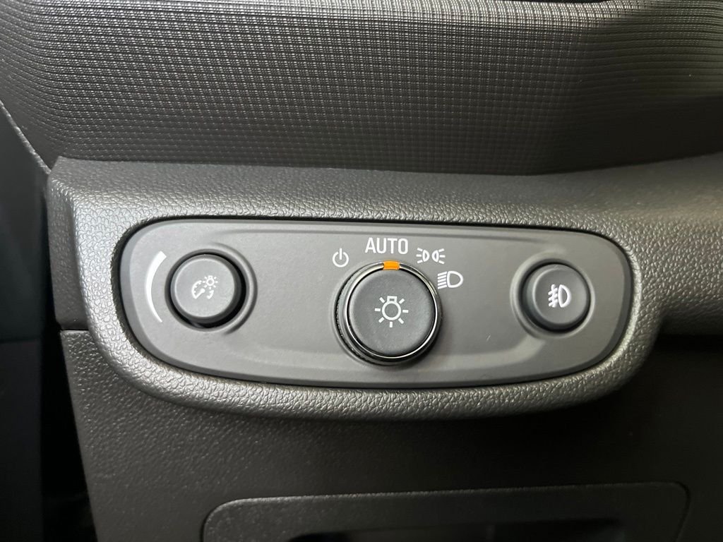 Used 2022 Black Chevrolet LT image 13