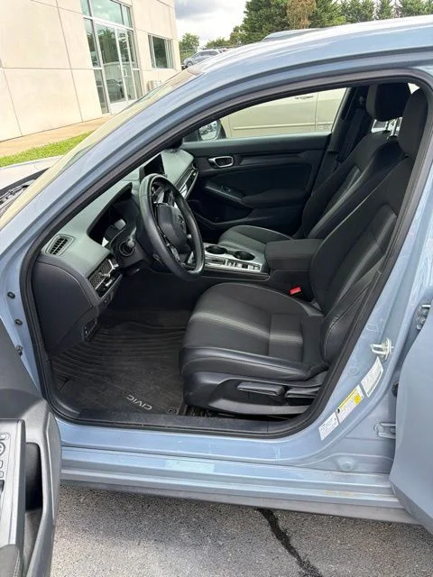 Used 2022 Sonic Gray Pearl Honda Sport image 4