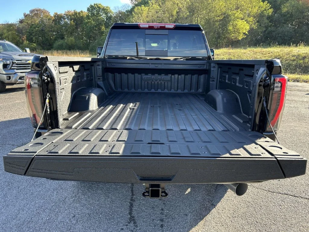 New 2026 Onyx Black GMC AT4 image 11