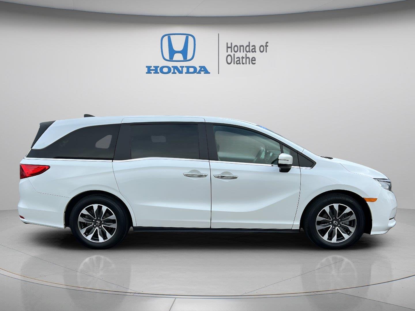 Certified 2021 Honda Odyssey EX-L with VIN 5FNRL6H76MB008842 for sale in Kansas City