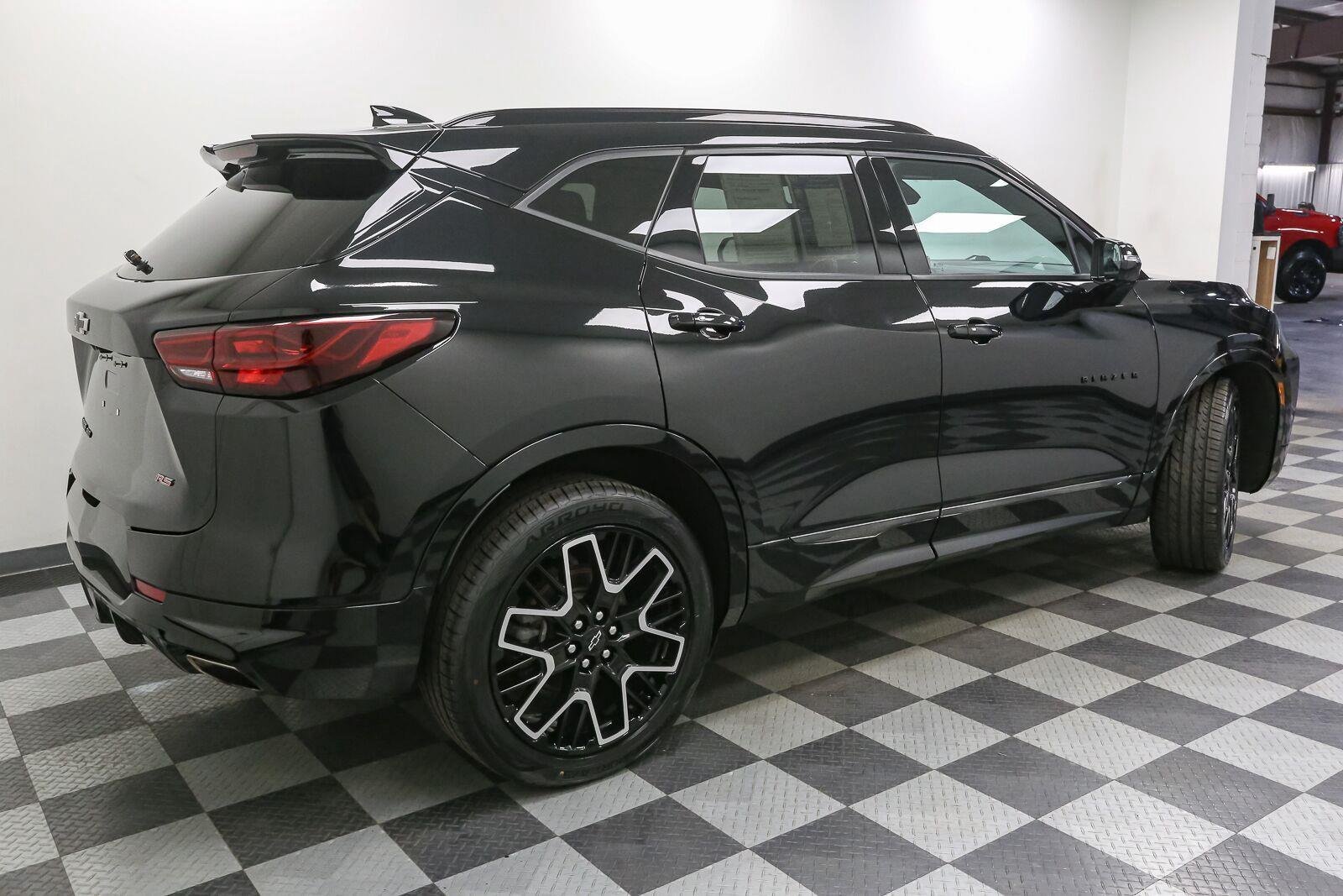 Used 2023 Black Chevrolet RS image 9