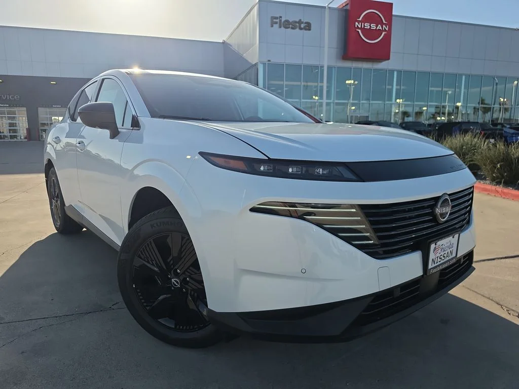 New 2026 Everest White Pearl TriCoat Nissan SV image 1