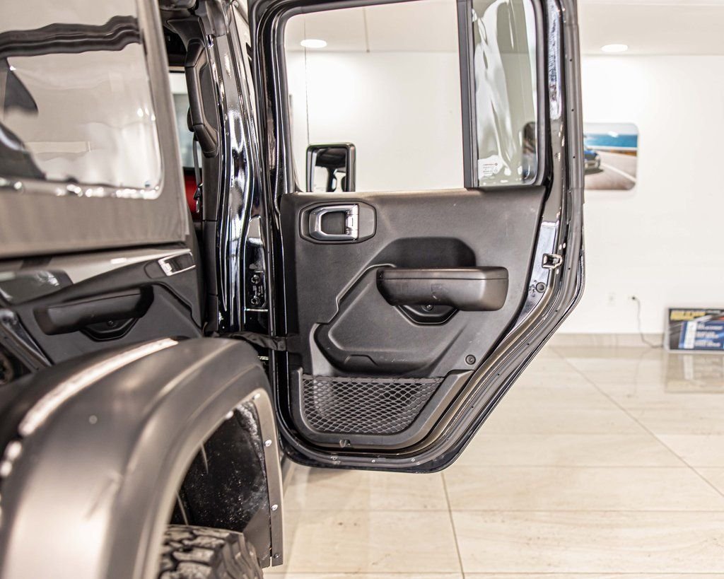 Used 2021 Black Jeep Unlimited Rubicon image 37