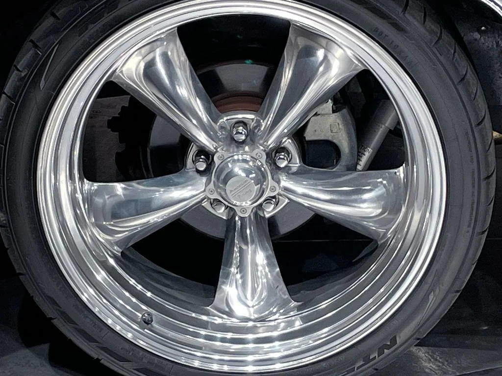 Used 1985  Chevrolet NA image 13