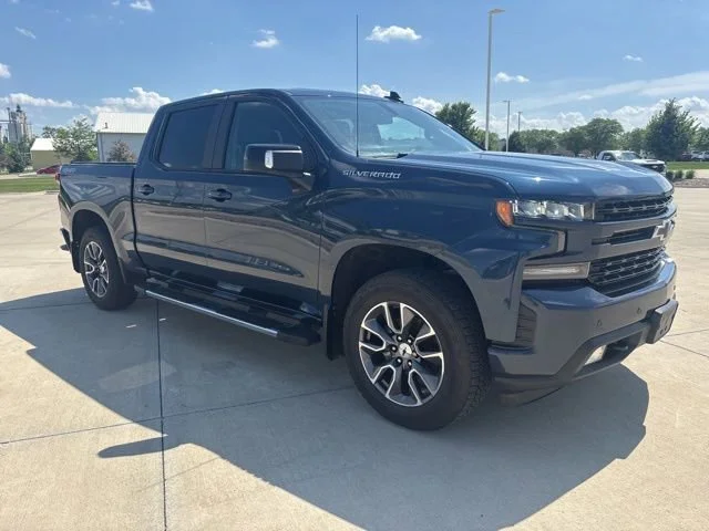 Used 2020 NORTHSKY BLUE METALLIC Chevrolet RST image 30