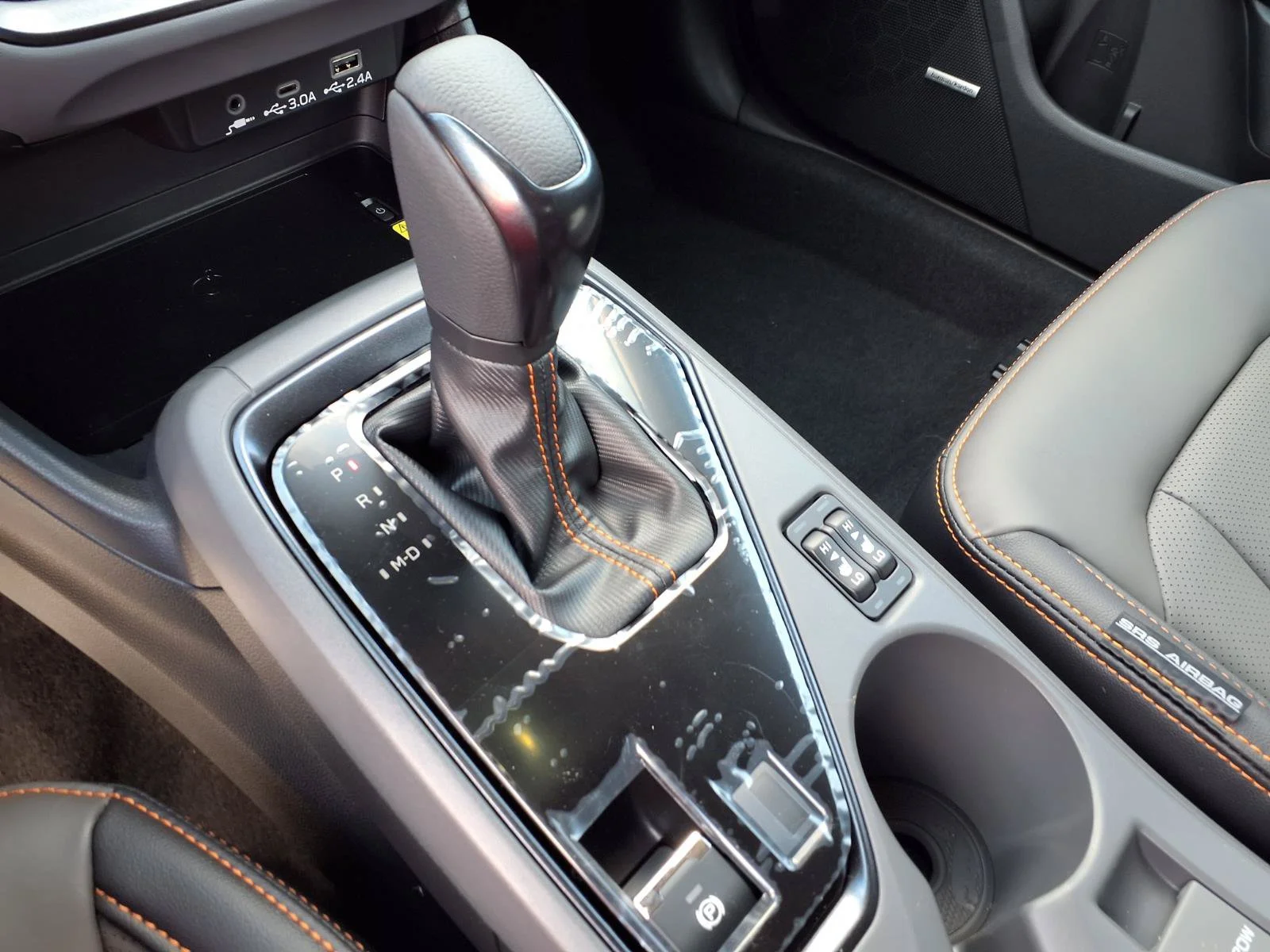 New 2026 CRYSTAL WHITE PEARL Subaru Limited Hybrid image 5
