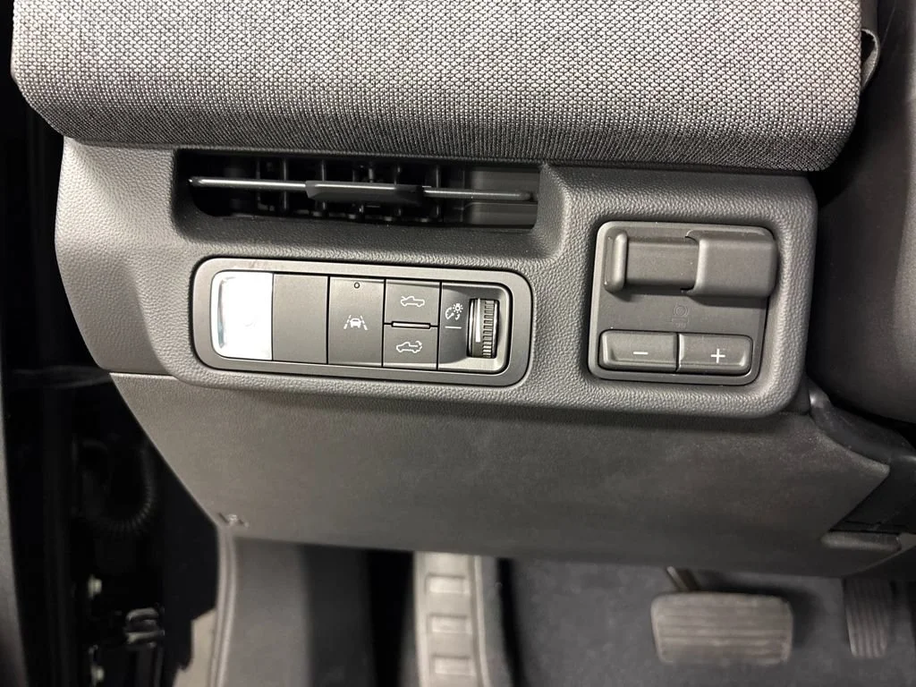 2026 GMC Sierra EV Elevation - Photo 31