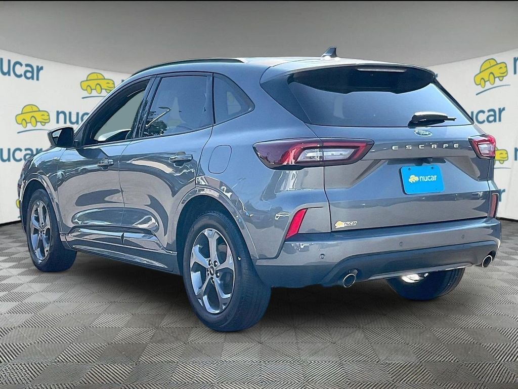 Used 2023 Gray Ford ST-Line image 4