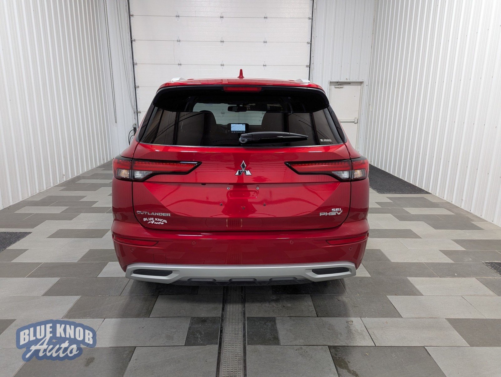 2023 Mitsubishi Outlander PHEV SEL photo 2