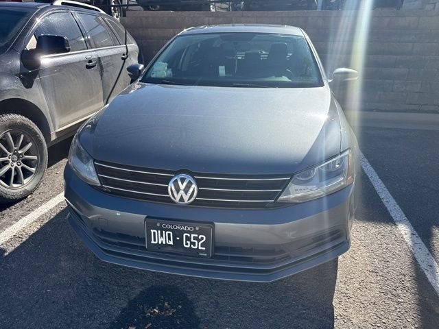 2017 Volkswagen Jetta 1.4T SE photo 2