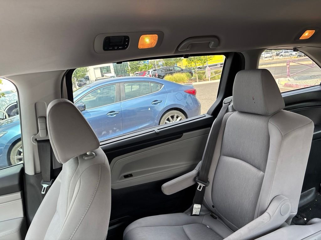 Used 2019  Honda EX image 34