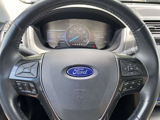 Certified Used 2019 White Platinum Tri-Coat Metallic Ford Limited image 36