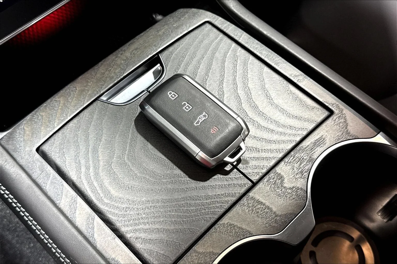 Used 2025 Blu Intenso Metallic Maserati  image 35