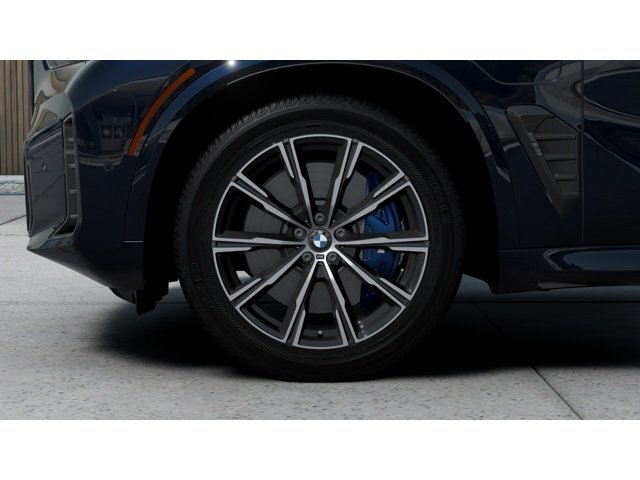 New 2026 Carbon Black Metallic BMW xDrive50e image 7
