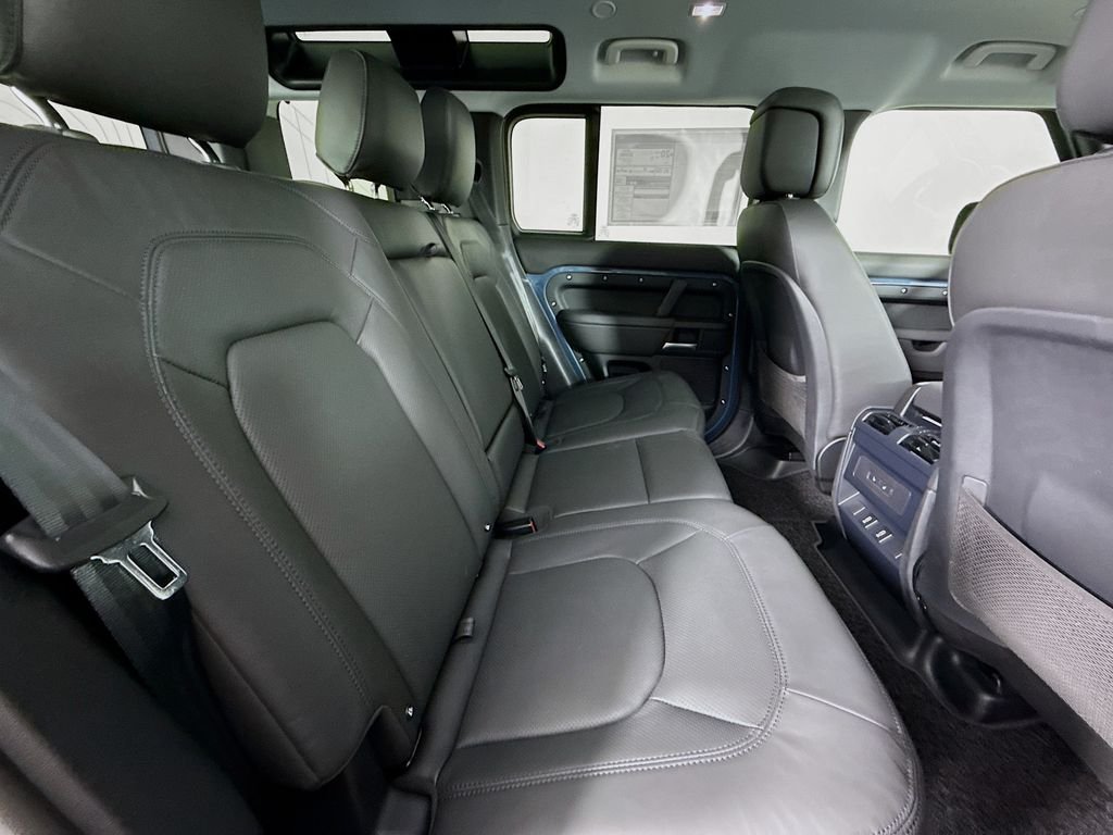 New 2026 Tasman Blue Land Rover S image 29