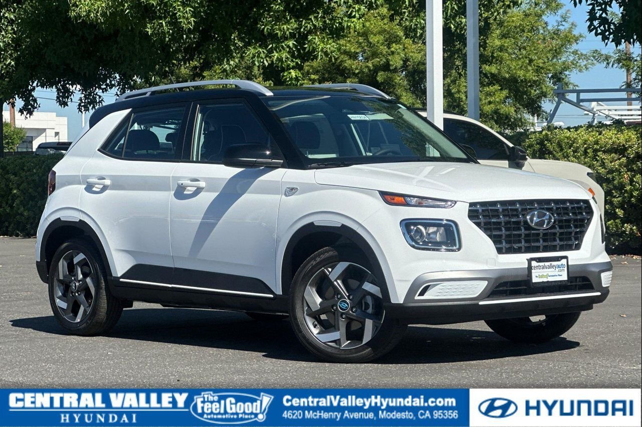 New 2026 Lunar White w/Black Roof Hyundai SEL w/Two-Tone Roof image 1