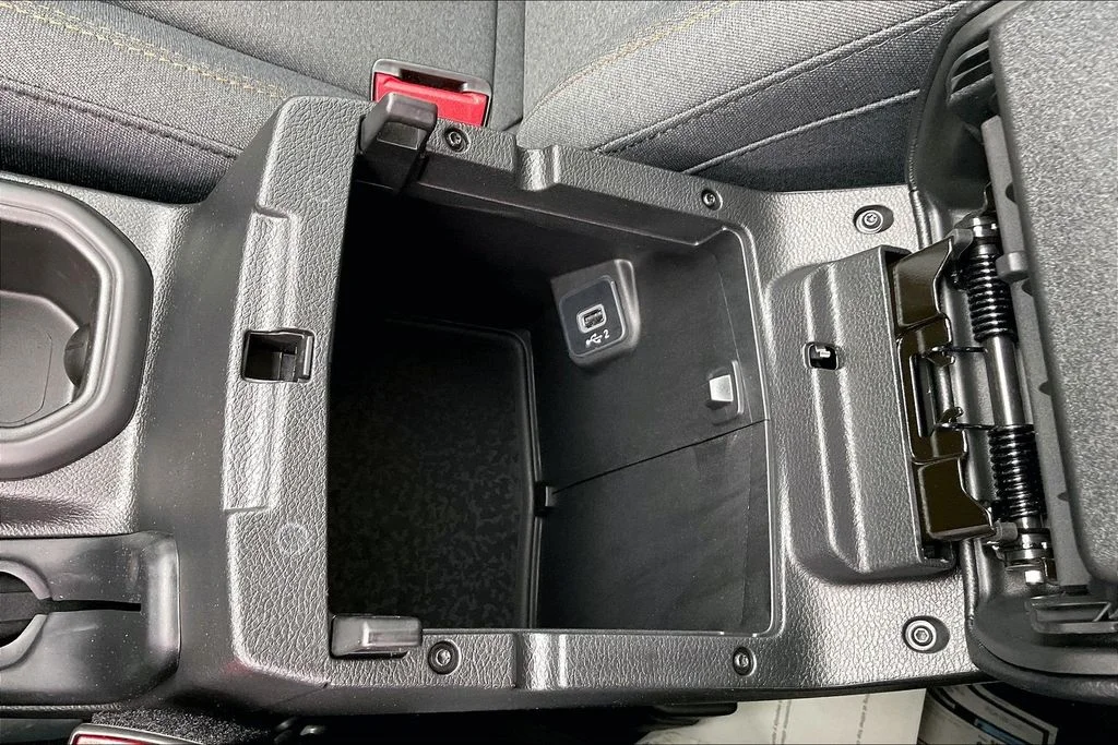 New 2026 Jeep Wrangler Sport 4D Sport Utility