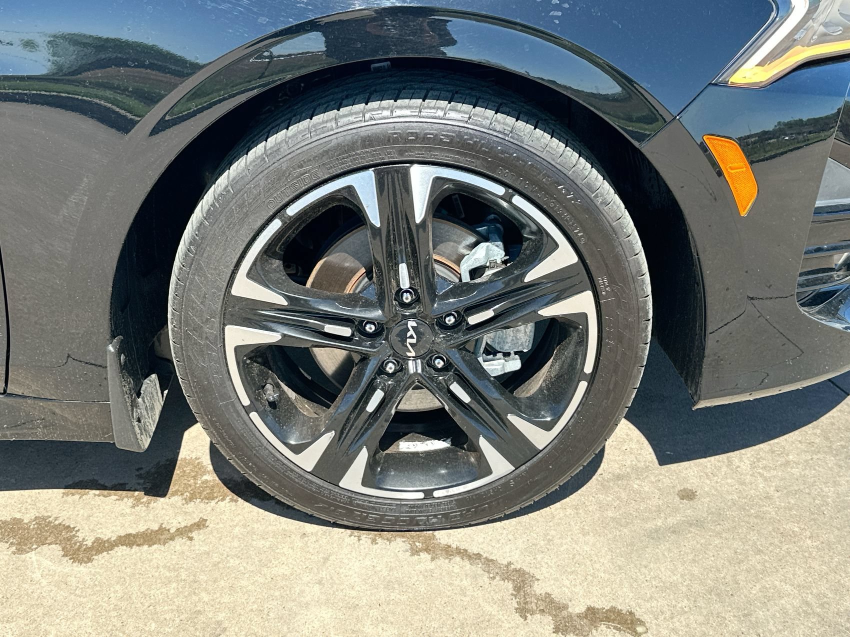 Used 2022 Ebony Black Kia GT-Line image 10