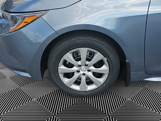 New 2027 Celestite Toyota LE image 12