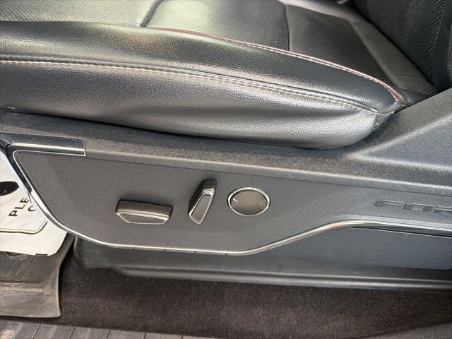 Used 2021 Antimatter Blue Metallic Ford Lariat image 19