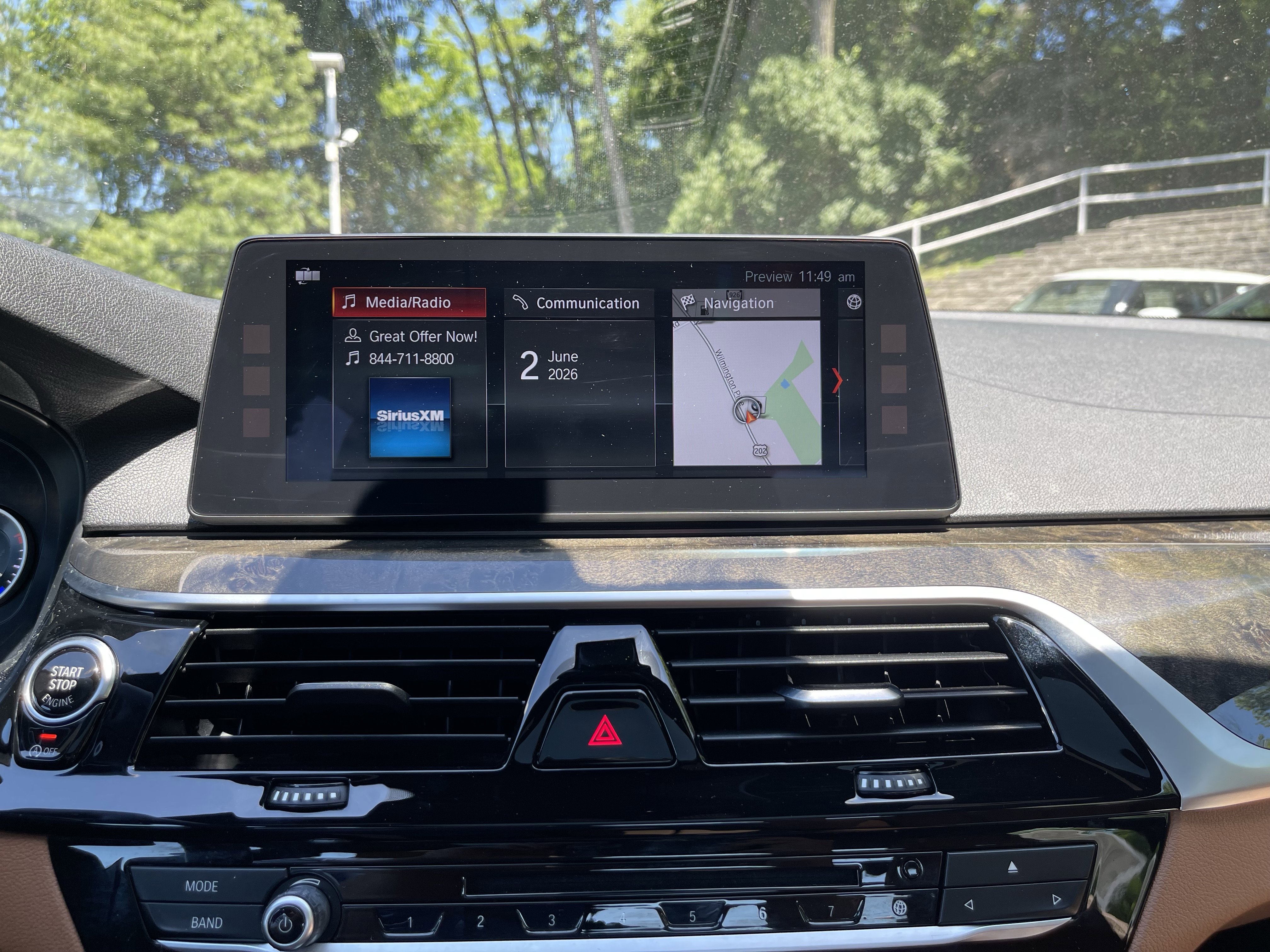 Used 2017 Dark Graphite Metallic BMW 530i xDrive image 10