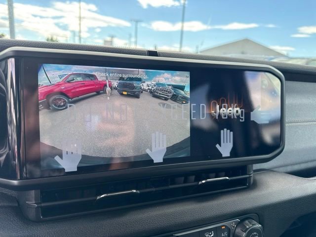 New 2026 Granite Crystal Metallic Clear-Coat Exterior Paint Jeep Sport S image 31
