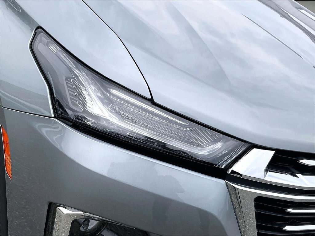 Used 2023 Gray Chevrolet LT image 34