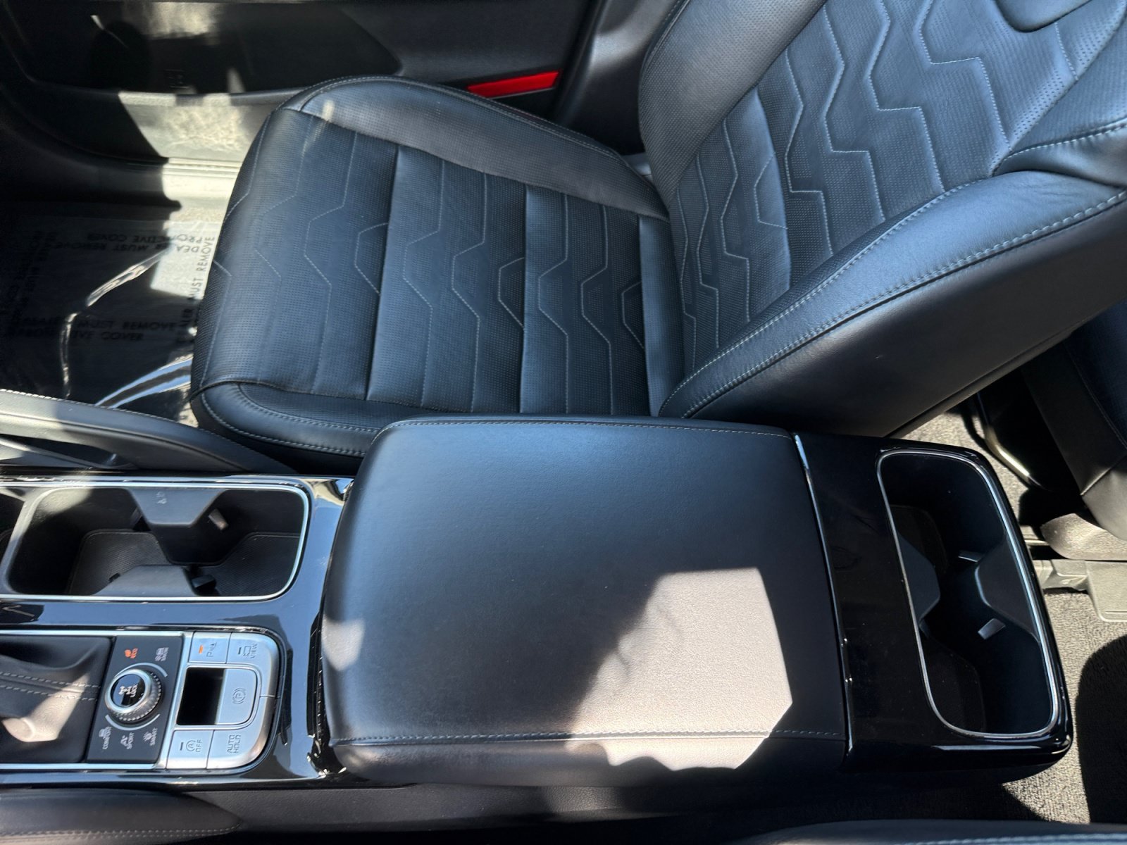Used 2020 Snow White Pearl Kia SX image 14