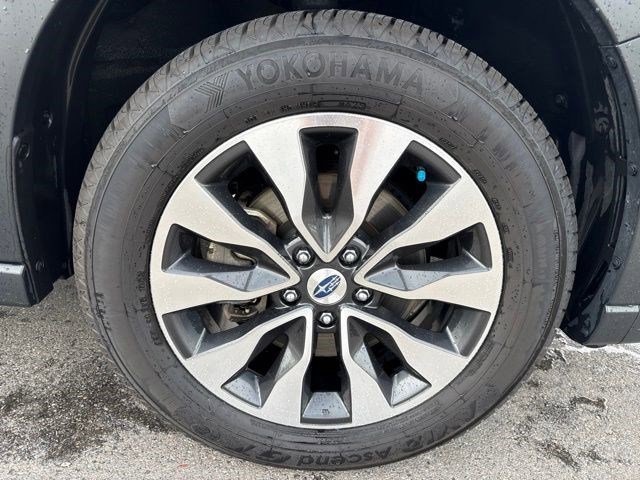 Used 2024 Autumn Green Metallic Subaru Limited image 18