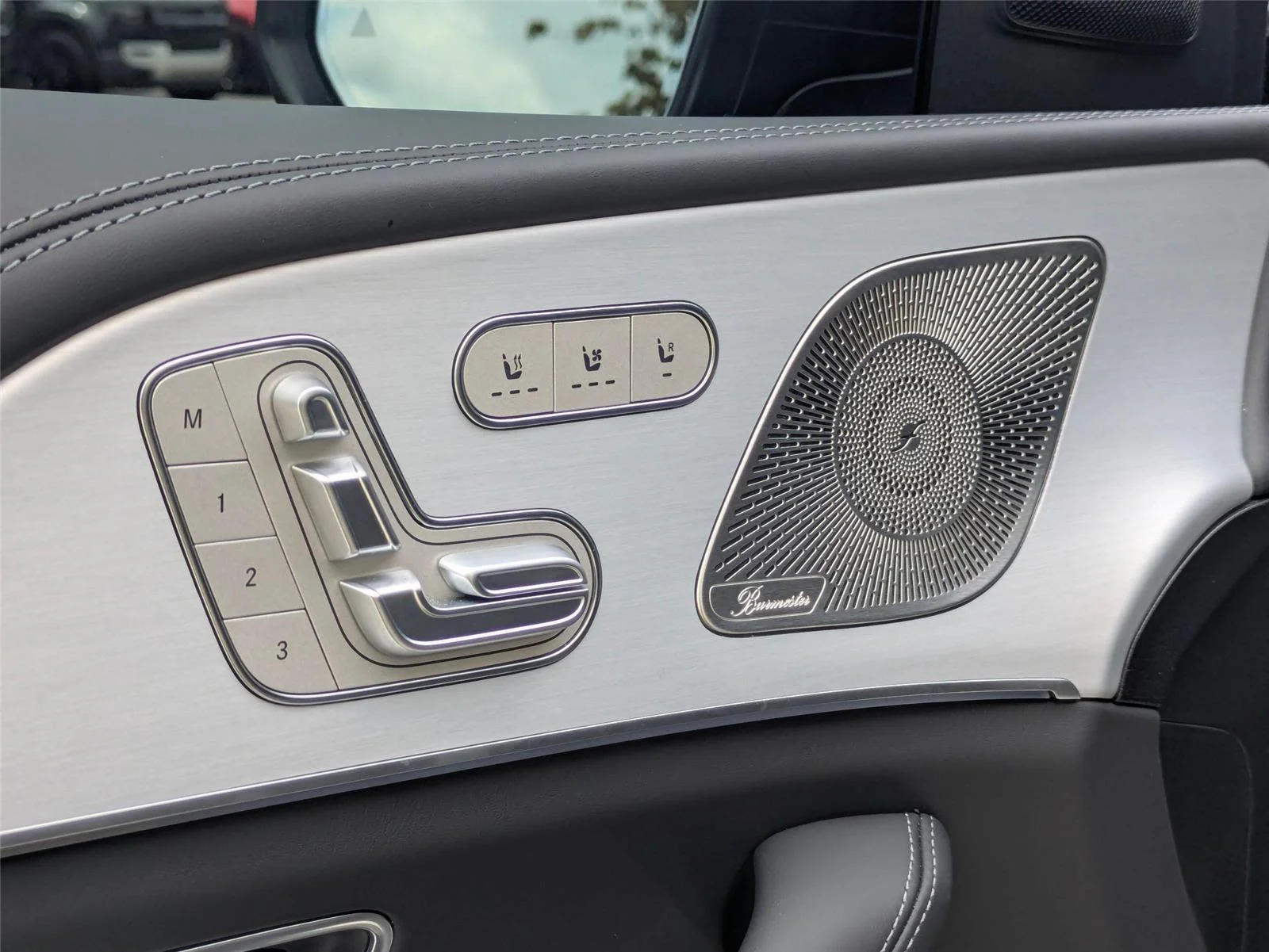 Used 2025 Obsidian Black Metallic Mercedes-Benz AMG® GLE 63 S image 15