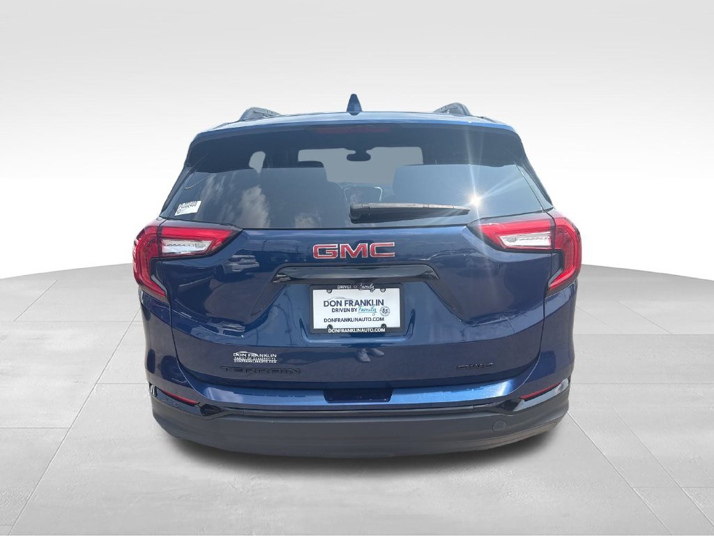Used 2023 Blue GMC SLE image 4