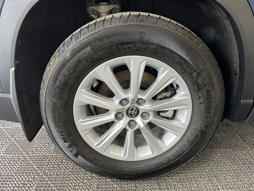 Used 2024 White Toyota XLE image 26