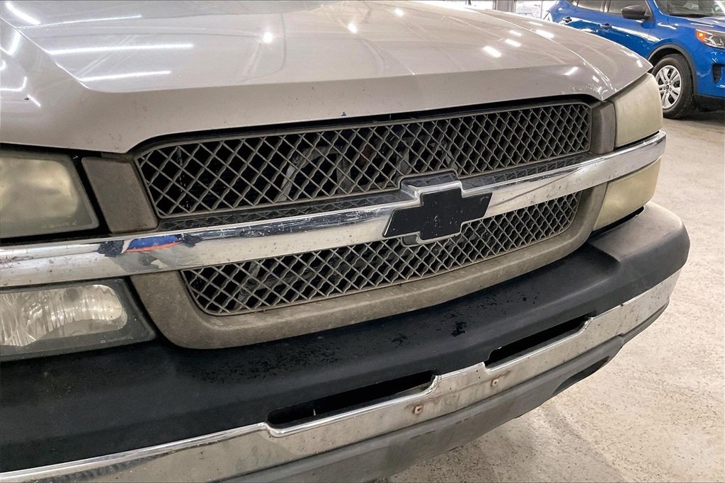 2004 CHEVROLET SILVERADO - Image 29