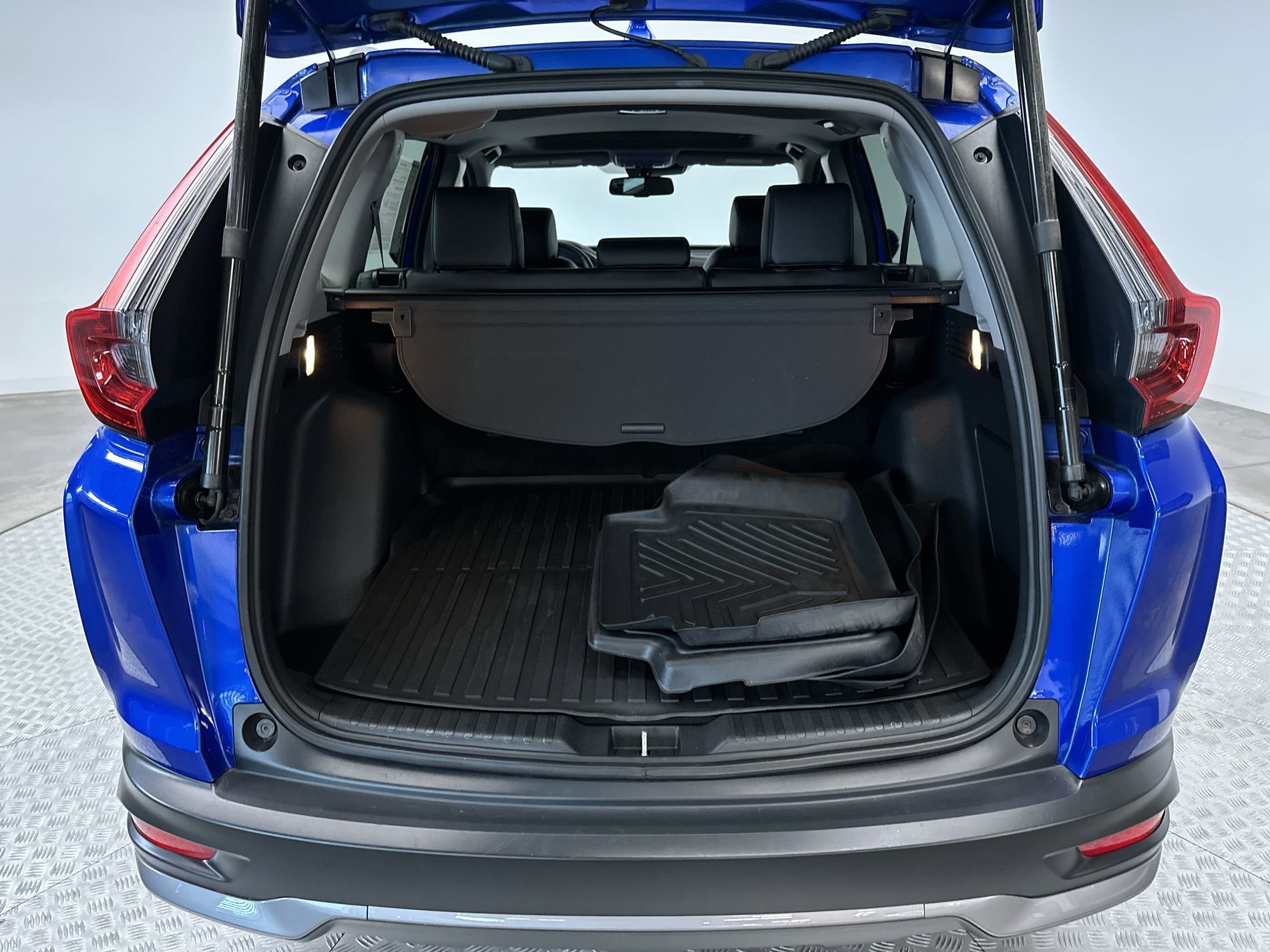 Used 2022 Aegean Blue Metallic Honda Touring image 25