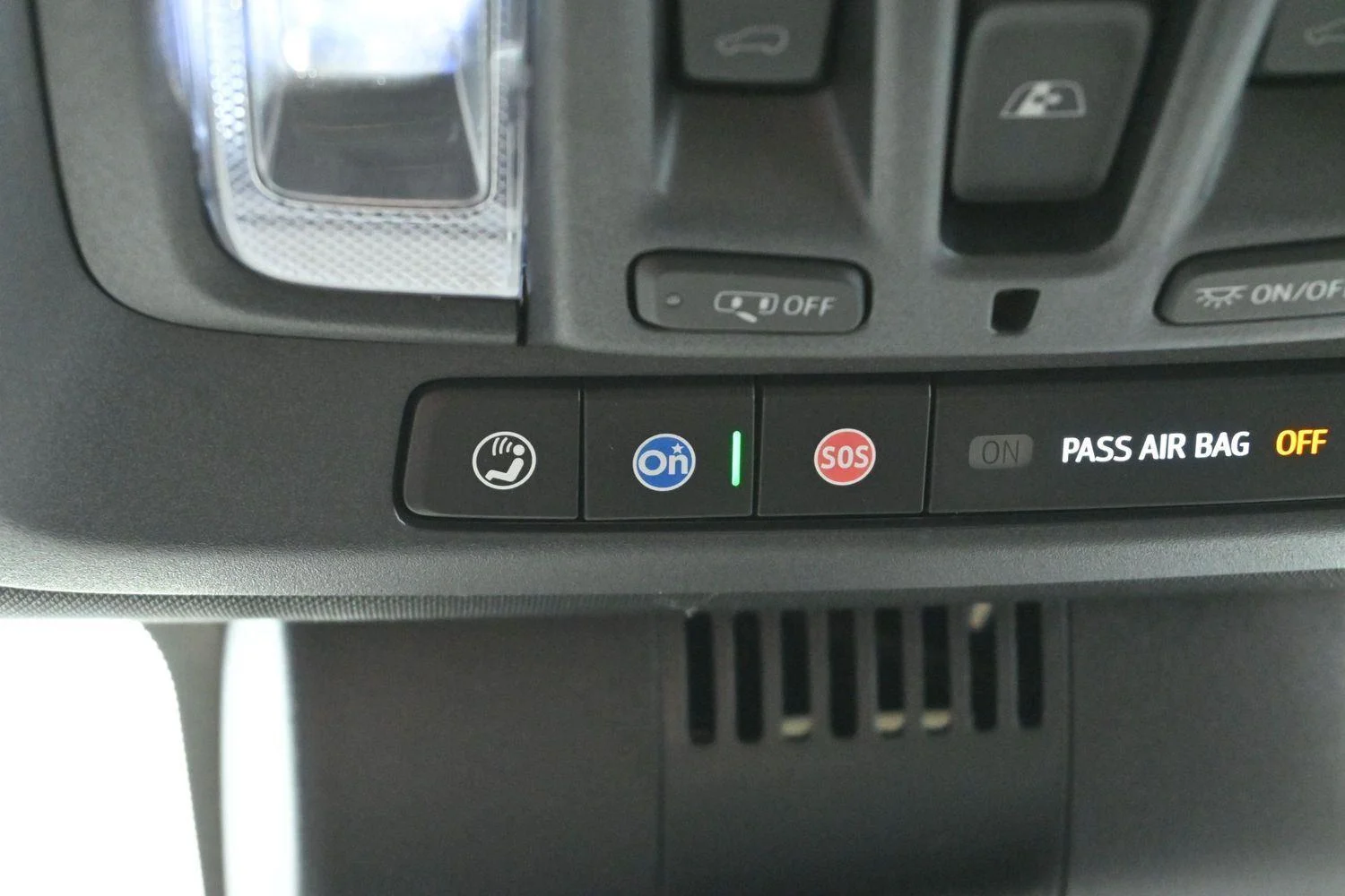 Used 2025 Slate Gray Metallic Chevrolet ZR2 image 29