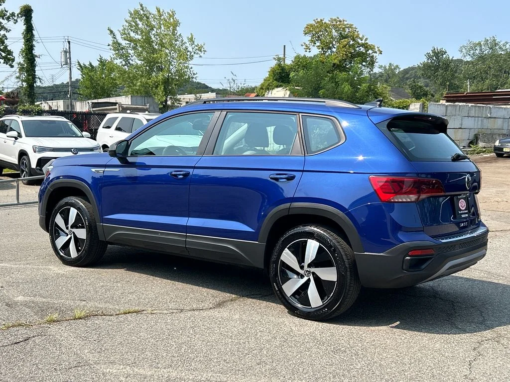 Used 2023 Blue Volkswagen 1.5T S image 4