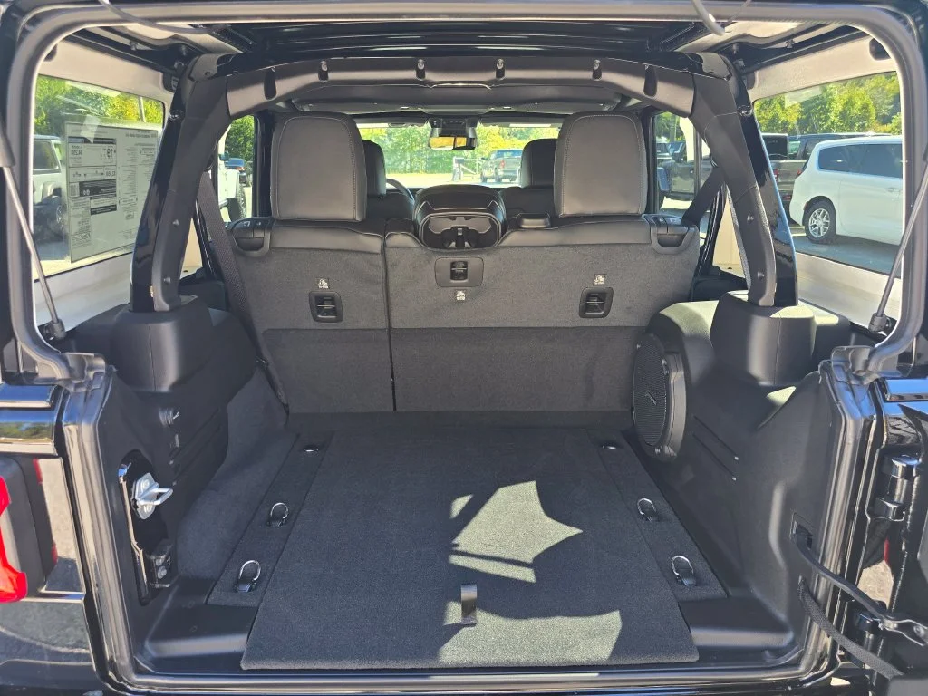 New 2027 Black Jeep Sahara image 13