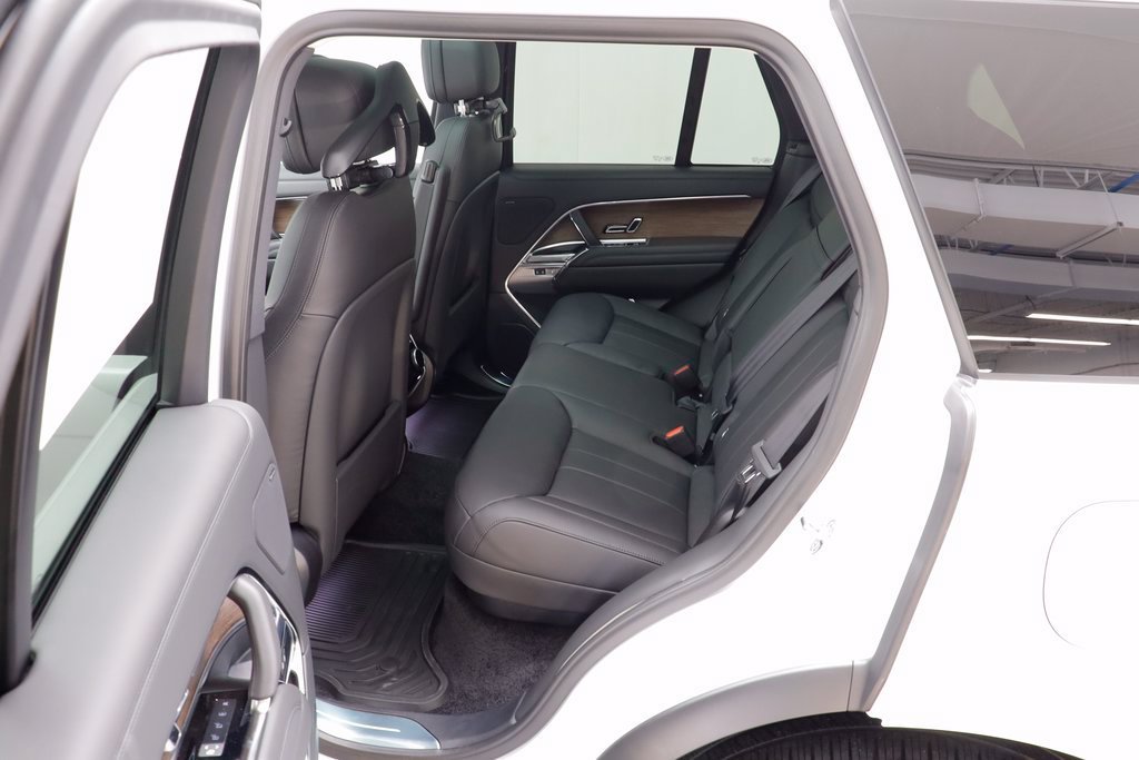 New 2025 Fuji White LAND ROVER SE PHEV image 15